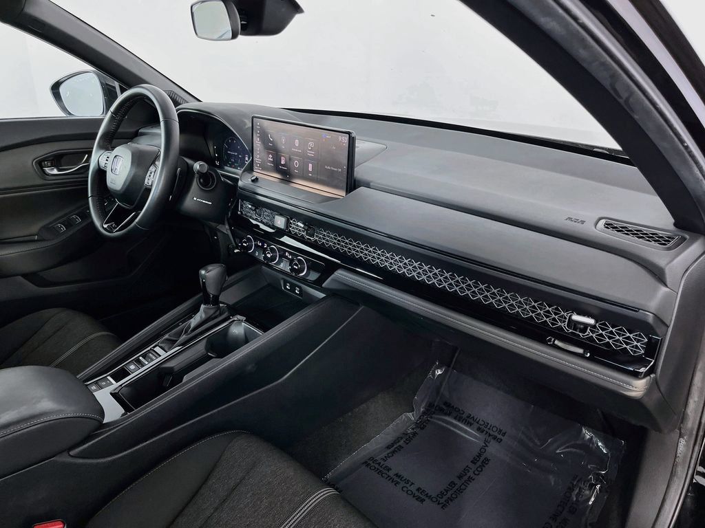 Used 2024 Honda Accord Sport image 32
