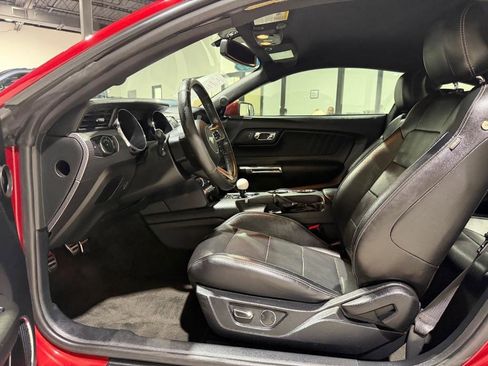 Used 2017 Ford Mustang GT Premium w/ GT Performance Package image 17