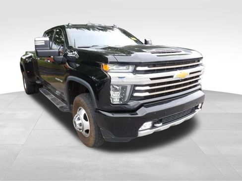 Used 2022 Chevrolet Silverado 3500 High Country w/ Safety Package II AWD/4WD image 2