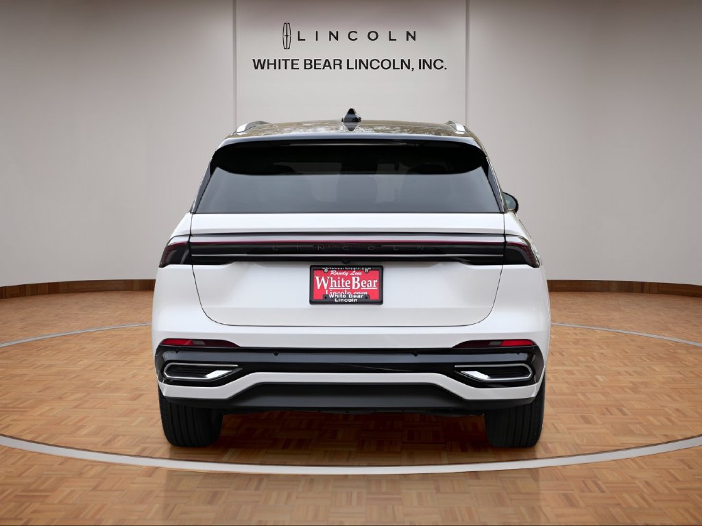Used 2025 Lincoln Nautilus Reserve AWD/4WD image 6
