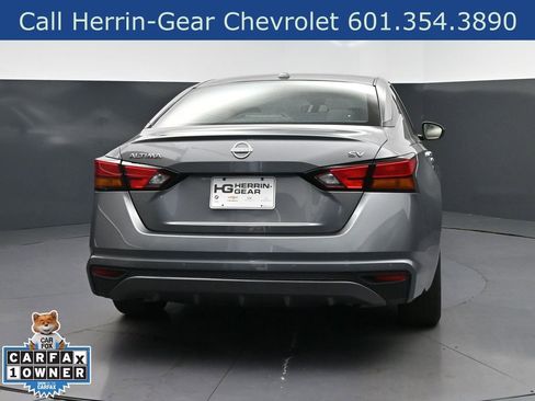 Used 2024 Nissan Altima 2.5 SV FWD image 6