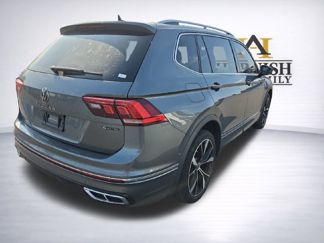 Certified 2024 Volkswagen Tiguan SEL R-Line AWD/4WD image 7