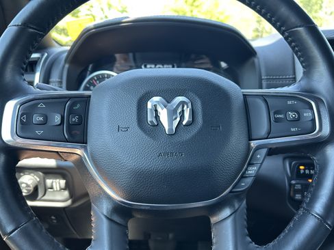 Used 2023 RAM 1500 Laramie AWD/4WD image 17