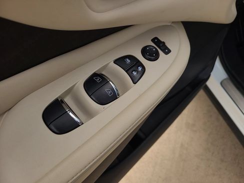 Used 2020 Nissan Murano Platinum FWD image 19