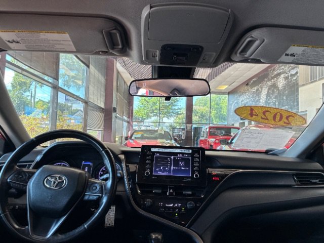 Used 2024 Toyota Camry SE FWD image 24
