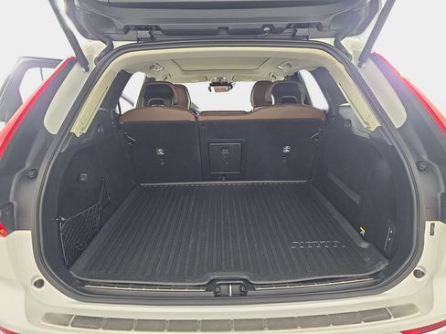 Used 2019 Volvo XC60 T5 Inscription w/ Protection Package Premier FWD image 13