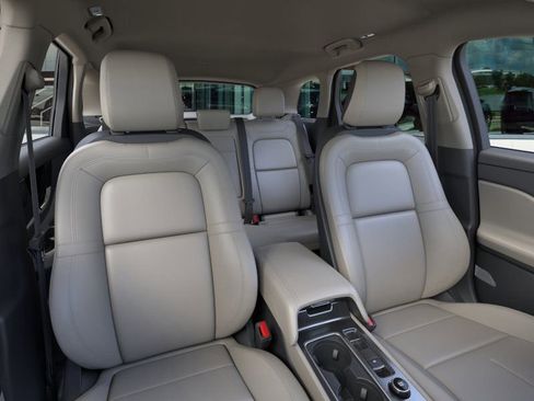 New 2026 Lincoln Corsair Premiere image 10