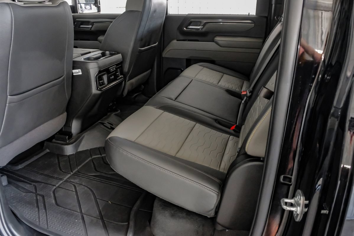 Used 2025 Chevrolet Silverado 2500 ZR2 w/ Technology Package AWD/4WD image 37