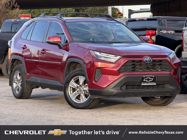 Used 2024 Toyota RAV4 XLE w/ Convenience Package AWD/4WD image 2