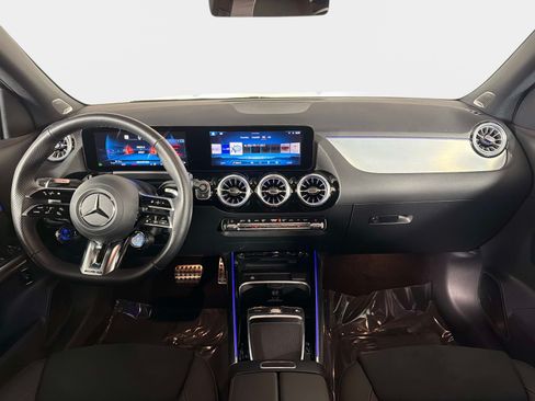 Used 2025 Mercedes-Benz GLA 35 AMG 4MATIC image 37