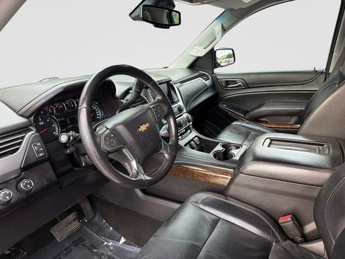 Used 2016 Chevrolet Suburban LT AWD/4WD image 23