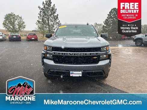 Used 2022 Chevrolet Silverado 1500 Custom image 1