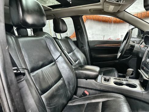 Used 2011 Jeep Grand Cherokee Limited AWD/4WD image 29
