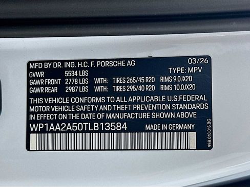 New 2026 Porsche Macan AWD/4WD image 33