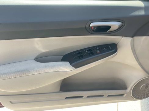 Used 2010 Honda Civic LX image 9
