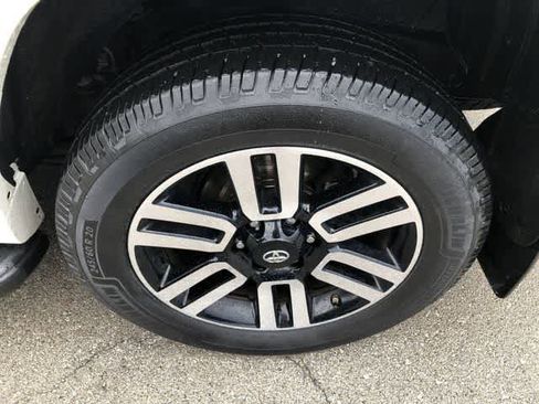 Used 2020 Toyota 4Runner Limited AWD/4WD image 21