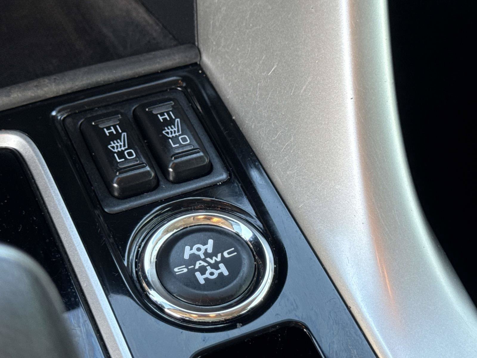 Used 2024 Mitsubishi Eclipse Cross AWD image 26
