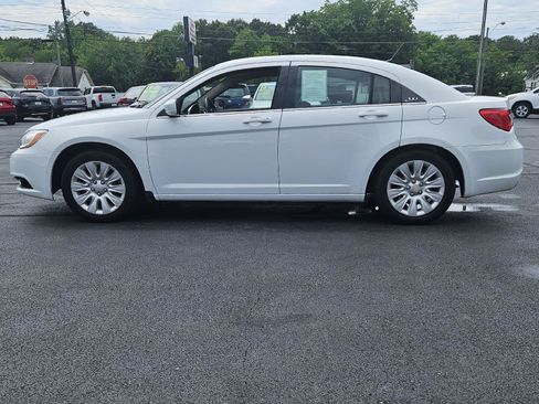 Used 2013 Chrysler 200 LX FWD image 18