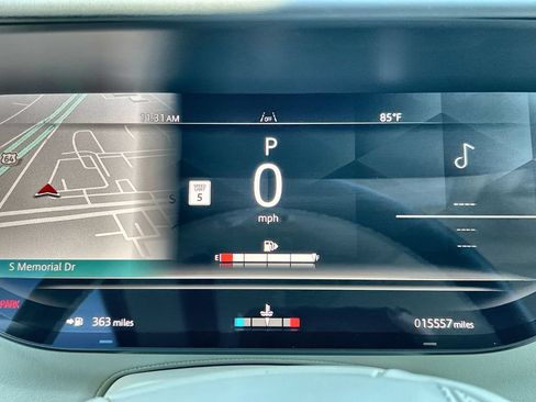 Certified 2025 Land Rover Range Rover Long Wheelbase Autobiography AWD/4WD image 25