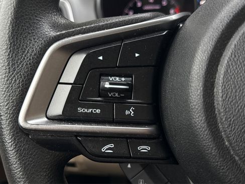 Used 2018 Subaru Outback 2.5i AWD/4WD image 26
