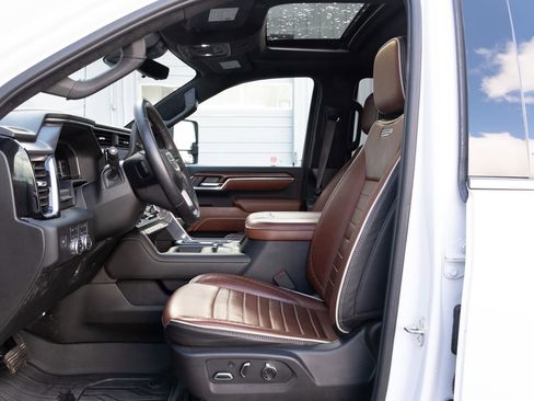 Used 2024 GMC Sierra 2500 Denali Ultimate w/ Max Trailering Package image 13