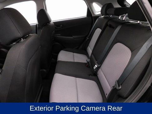 Used 2023 Hyundai Kona SE image 29