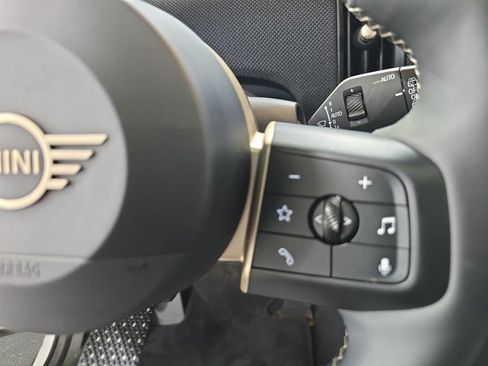 Used 2025 MINI Cooper S image 21