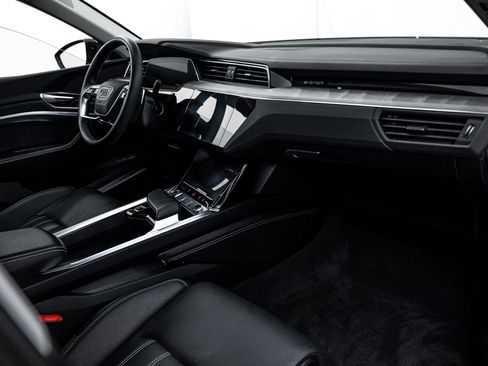 Used 2024 Audi Q8 e-tron Prestige w/ Prestige Package image 13