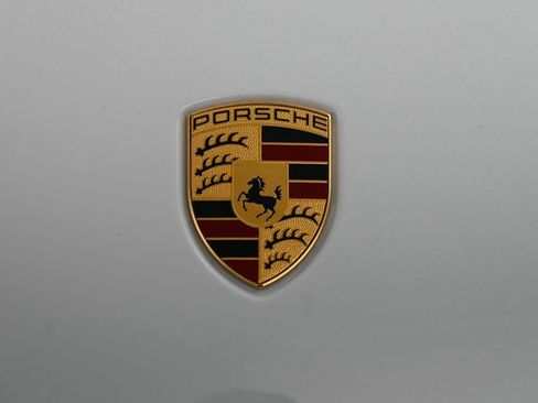 Certified 2026 Porsche Macan AWD/4WD image 32