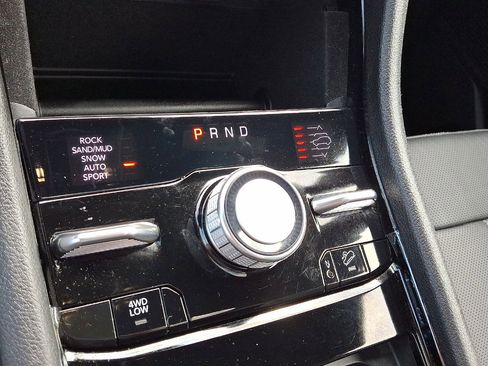 Certified 2022 Jeep Grand Cherokee Overland image 12