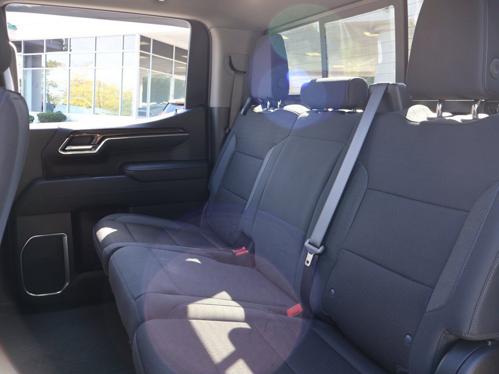 Used 2024 Chevrolet Silverado 1500 LT Trail Boss w/ Convenience Package II AWD/4WD image 31