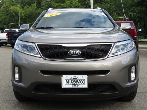Used 2015 Kia Sorento LX AWD/4WD image 2