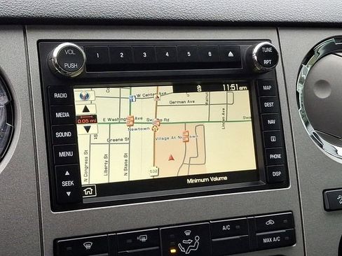 Used 2014 Ford F350 XLT w/ XLT Premium Package image 17