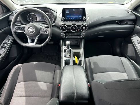 Used 2025 Nissan Sentra SV FWD image 27