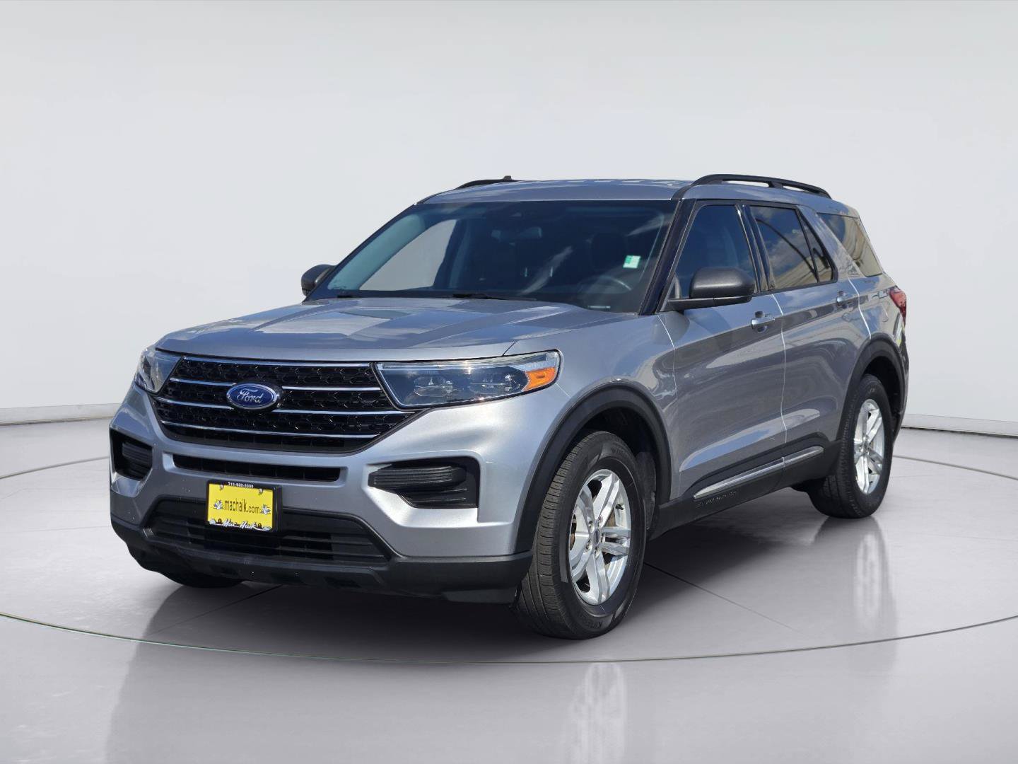 Used 2021 Ford Explorer XLT RWD image 1