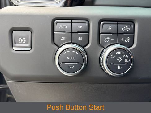 Used 2023 GMC Sierra 1500 AT4 w/ AT4 Premium Package AWD/4WD image 13