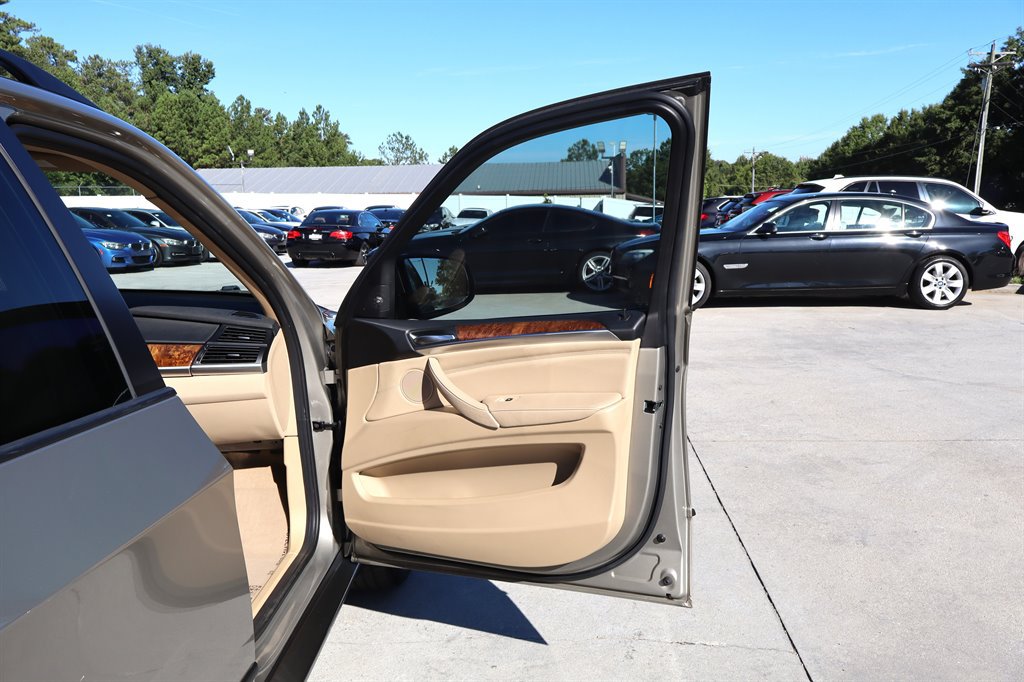 Used 2012 BMW X5 xDrive35d AWD/4WD image 34