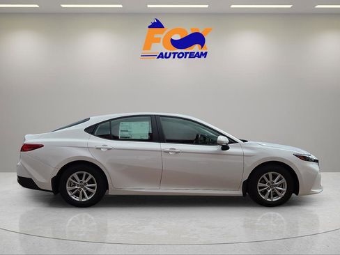 New 2026 Toyota Camry LE FWD image 5