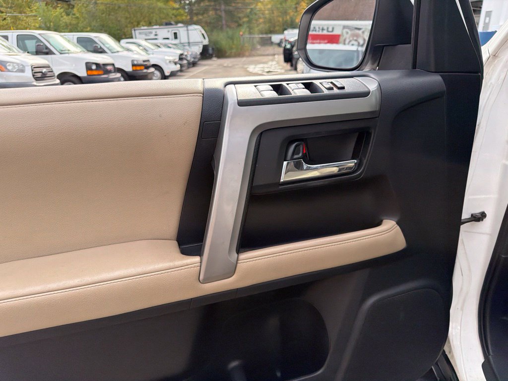 Used 2014 Toyota 4Runner SR5 Premium AWD/4WD image 12
