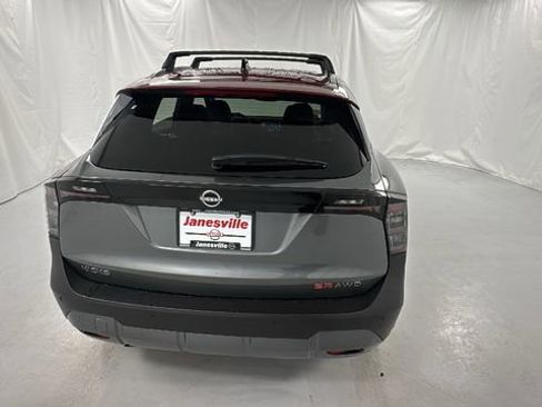 New 2026 Nissan Kicks SR w/ SR Premium Package image 4