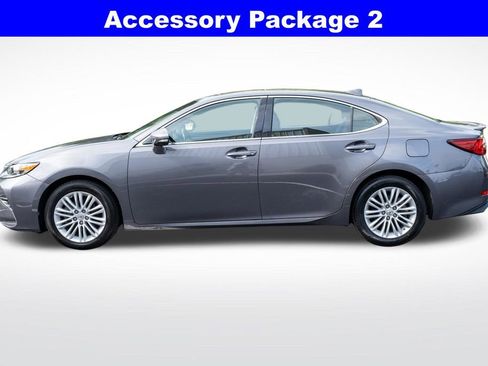 Used 2017 Lexus ES 350 w/ Premium Package FWD image 5