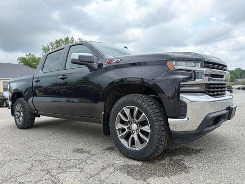 Used 2020 Chevrolet Silverado 1500 LT w/ Texas Edition AWD/4WD image 9