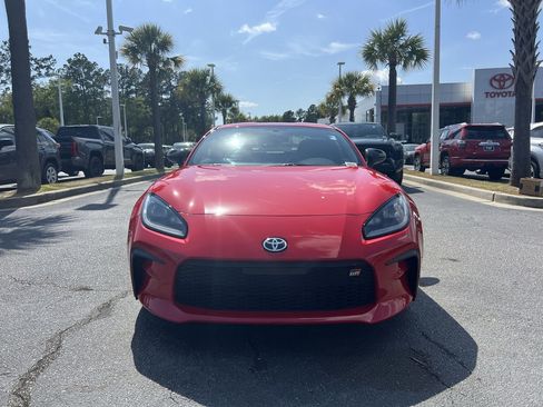 Used 2024 Toyota GR86 Premium image 3