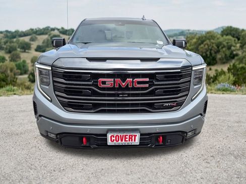Used 2024 GMC Sierra 1500 AT4 w/ Technology Package AWD/4WD image 2