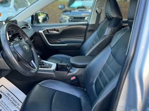 Used 2024 Toyota RAV4 XLE Premium FWD image 12