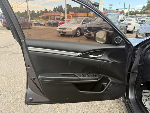 Used 2019 Honda Civic Sport image 12
