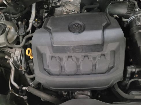 Used 2019 Volkswagen Tiguan S image 30