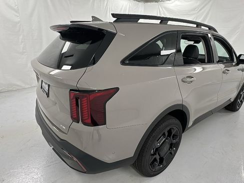 New 2025 Kia Sorento SX image 3