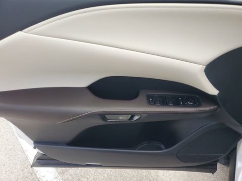 Used 2024 Lexus RX 350 FWD w/ Technology Package image 23