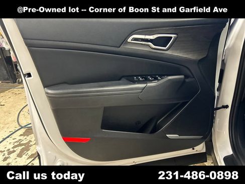 Used 2023 Kia Sportage X-Line AWD/4WD image 15